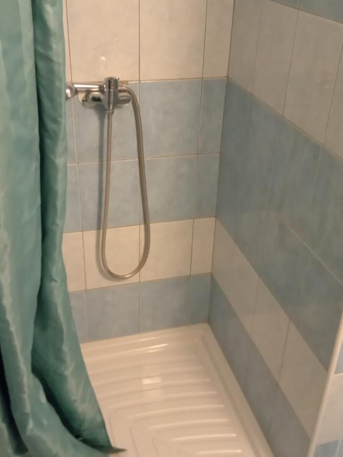 Apartman Police Nad Metuji Apartment ภายนอก รูปภาพ